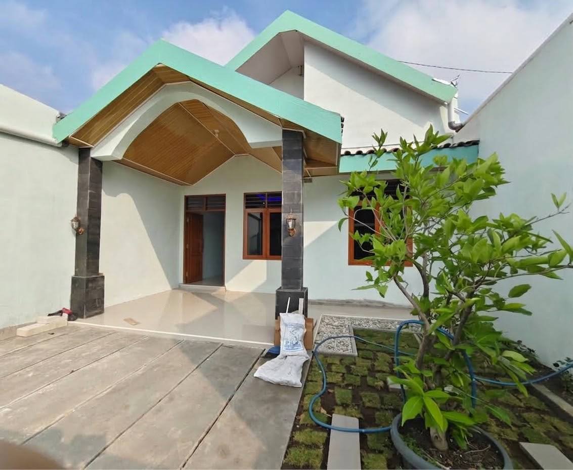 Rumah Cantik di Kota Surakarta dekat Tol, Kampus Kota Surakarta di Kadipiro, Solo