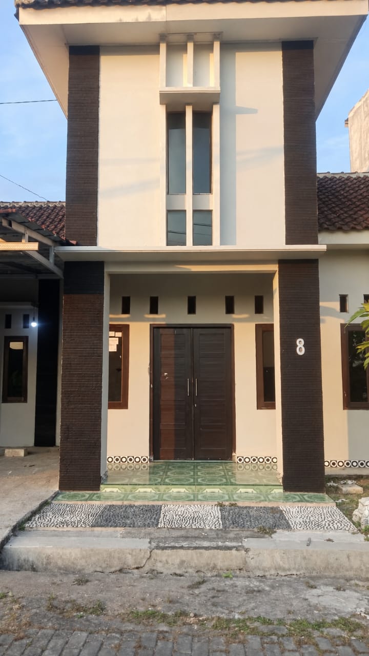 Rumah Sewa MURAH 2 Lantai dalam Cluster di Kartasura dekat Kampus dan Pabrik di Singopuran, Kartasura, Sukoharjo